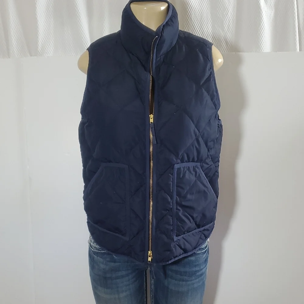 J.Crew Navy Vest with Gold Zipper Size M 60% Down Remainder Waterfowl Feathers